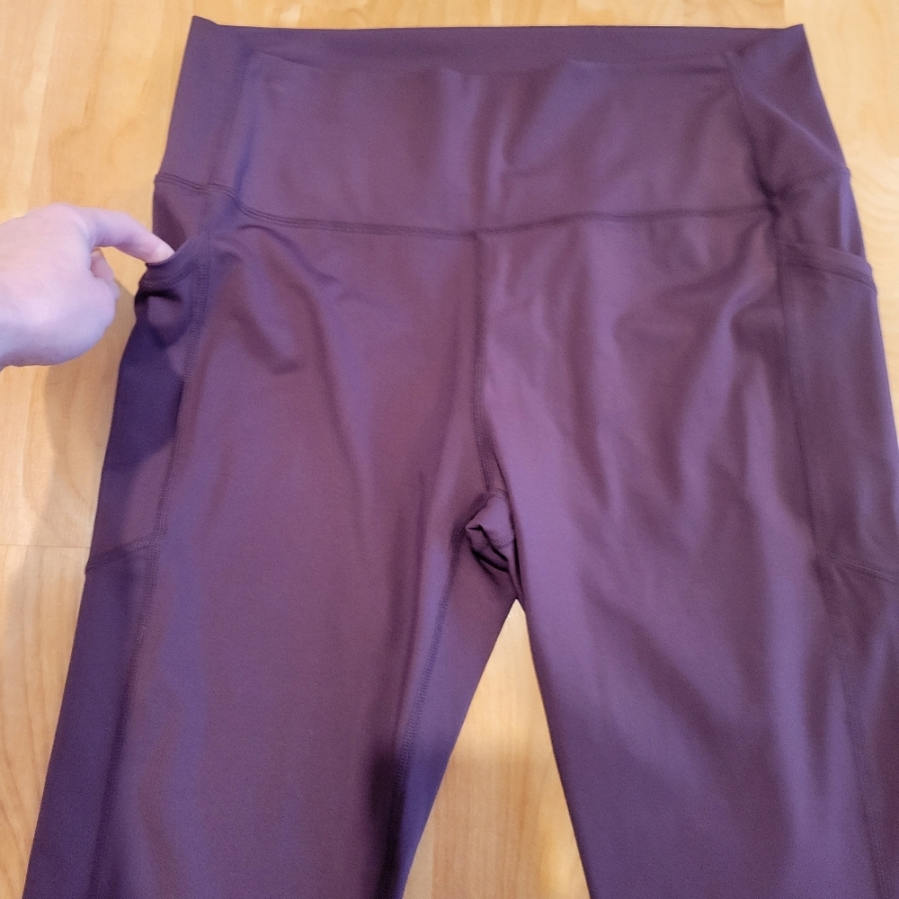 ZYIA Active Pocket Brilliant Crop Leggings 20 Inch Purple Size 16 Size 18 - Picture 7 of 7